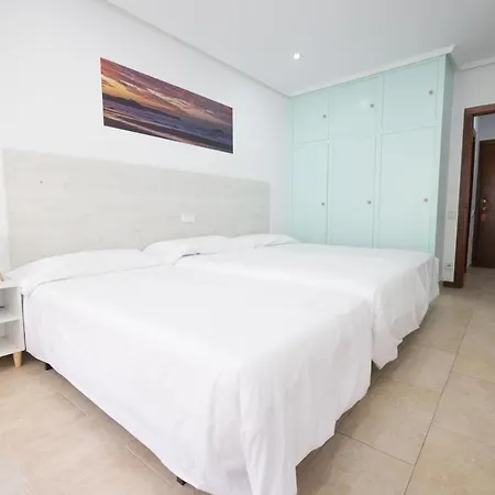 Hotel Pinar Surf 2*